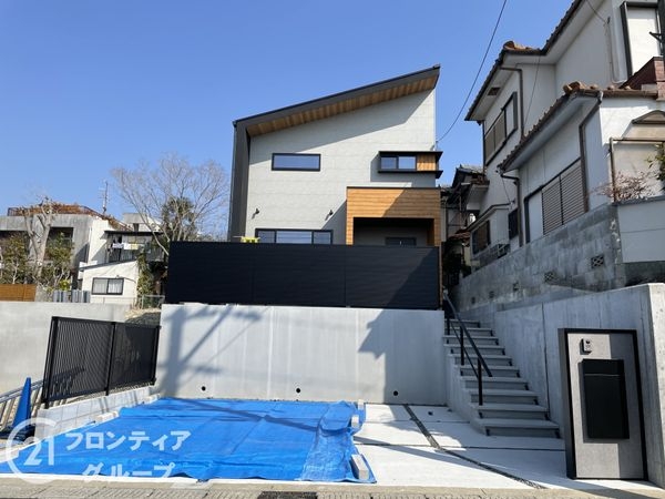 宇治市木幡御蔵山　新築一戸建て