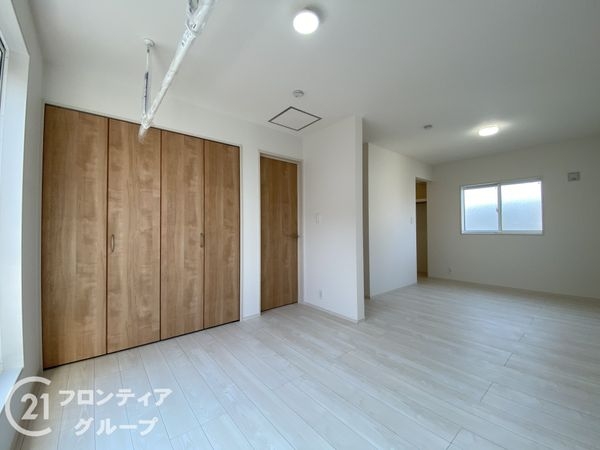 長岡京市久貝２丁目　新築一戸建て　２号棟
