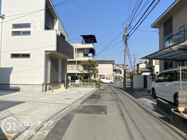 長岡京市久貝２丁目　新築一戸建て　２号棟