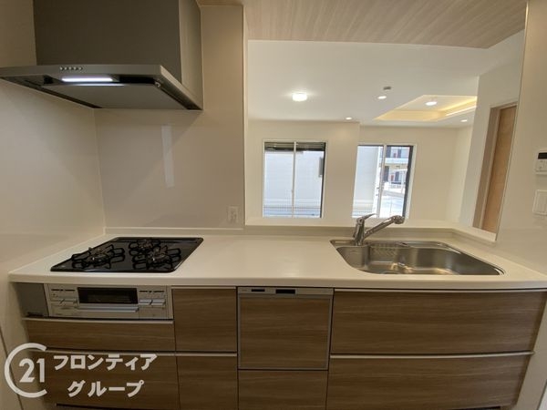 長岡京市久貝２丁目　新築一戸建て　２号棟
