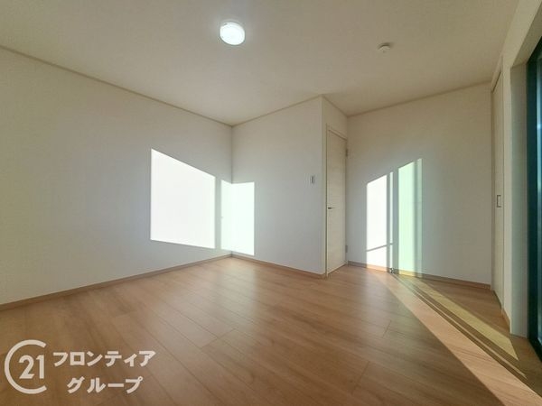 京都市伏見区久我御旅町の中古一戸建て
