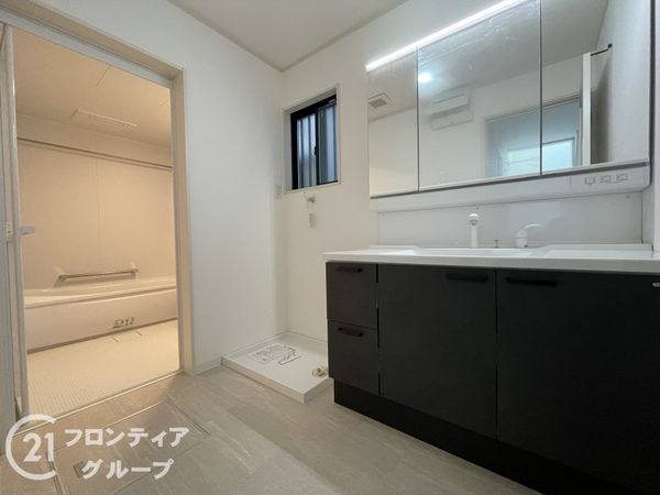 京都市伏見区久我御旅町の中古一戸建て