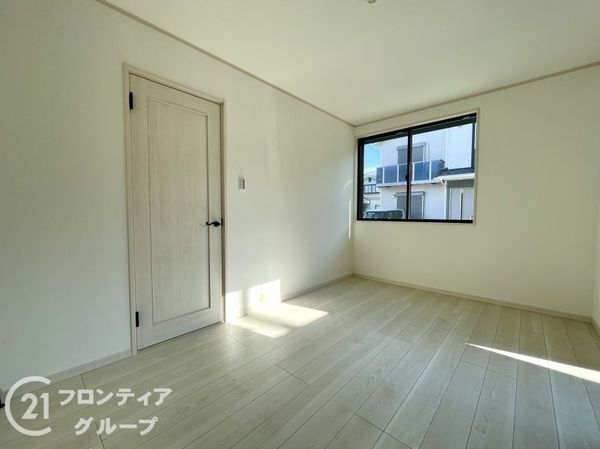 京都市伏見区久我御旅町の中古一戸建て