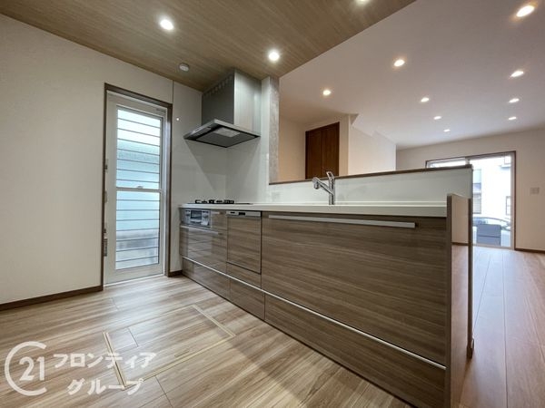 城陽市久世里ノ西　新築一戸建て　全１区画