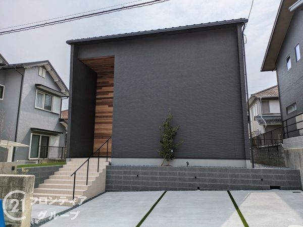 大津市青山１丁目　新築一戸建て