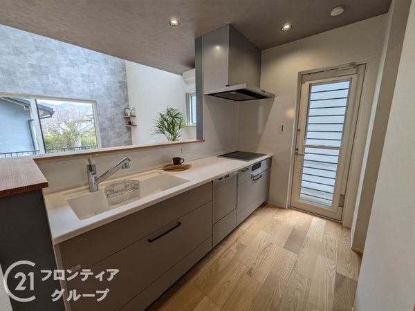 大津市青山１丁目　新築一戸建て