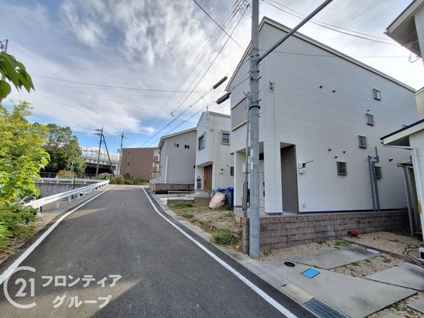 大津市石山寺４丁目　新築一戸建て　１期　２号地