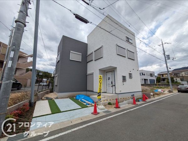 大津市石山寺４丁目　新築一戸建て　１期　２号地