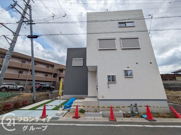 大津市石山寺４丁目　新築一戸建て　１期　２号地