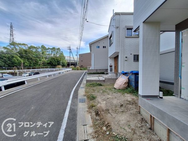 大津市石山寺４丁目　新築一戸建て　１期　２号地