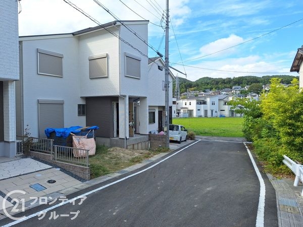 大津市石山寺４丁目　新築一戸建て　１期　２号地
