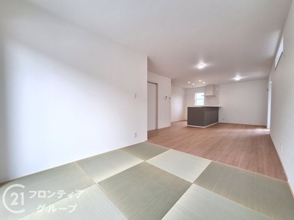 大津市御陵町　新築一戸建て　第１　２号棟