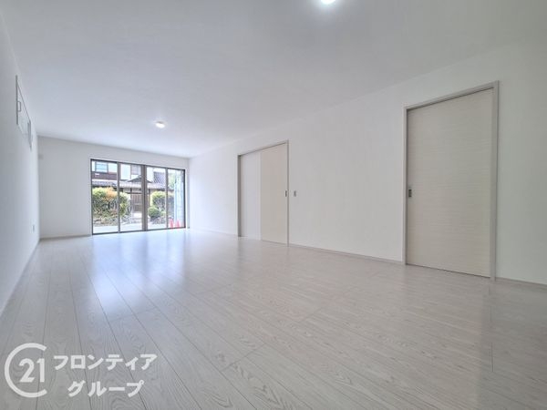 大津市中庄１丁目　新築一戸建て　１期　１号棟