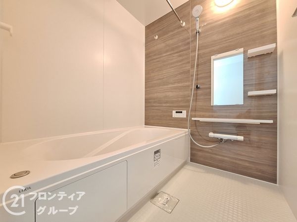 大津市中庄１丁目　新築一戸建て　１期　１号棟