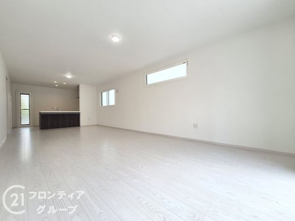 大津市中庄１丁目　新築一戸建て　１期　１号棟