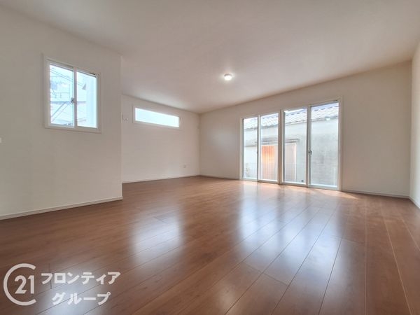 大津市中庄１丁目　新築一戸建て　１期　３号棟