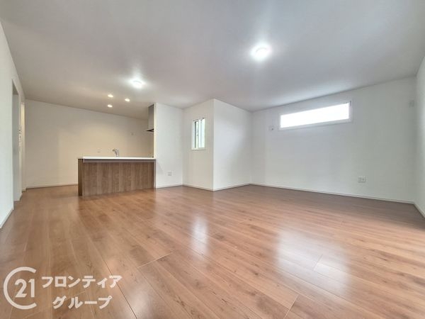 大津市中庄１丁目　新築一戸建て　１期　３号棟