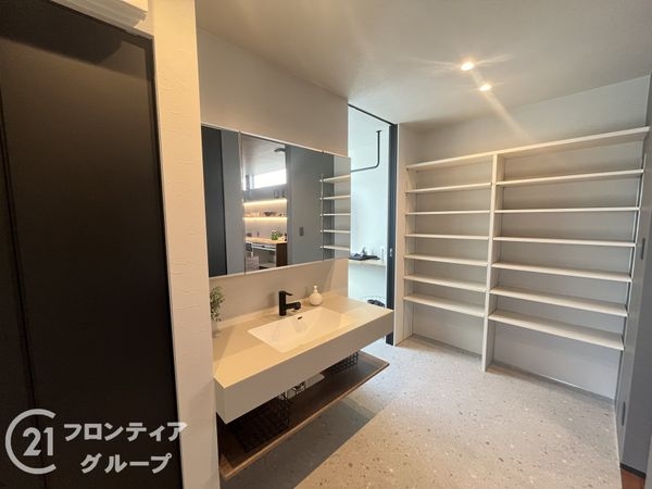 大津市本堅田２丁目の中古一戸建て