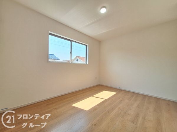 大津市桜野町２丁目　新築一戸建て　１期　１号棟
