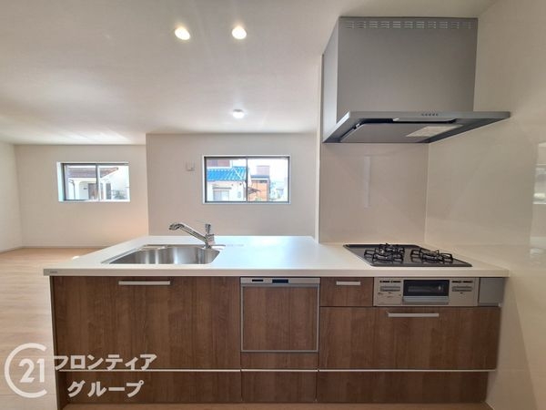 大津市桜野町２丁目　新築一戸建て　１期　１号棟