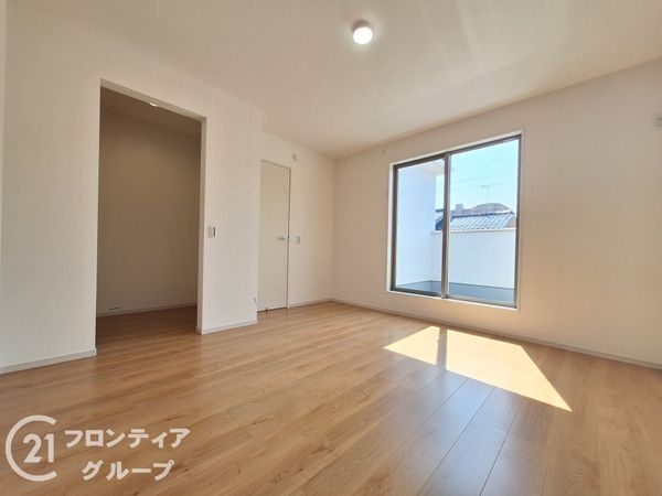 大津市桜野町２丁目　新築一戸建て　１期　１号棟