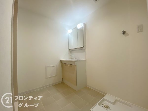嵐山ロイアルハイツ第３号棟　中古マンション