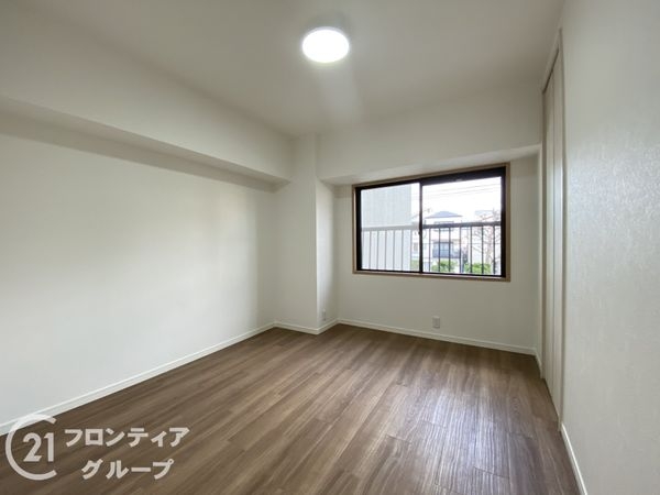 嵐山ロイアルハイツ第３号棟　中古マンション