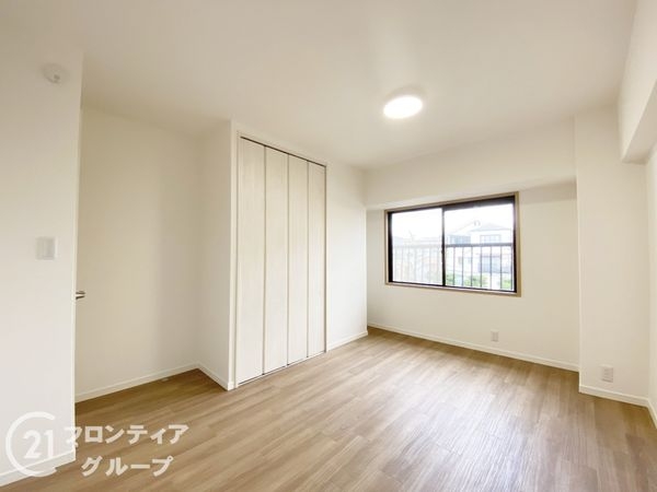 嵐山ロイアルハイツ第３号棟　中古マンション