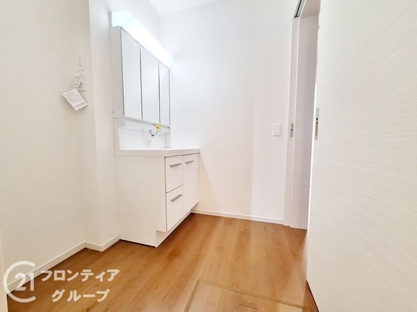 大津市瀬田３丁目　新築一戸建て　１期　２号棟