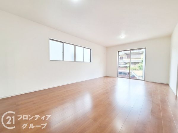 大津市瀬田３丁目　新築一戸建て　１期　２号棟
