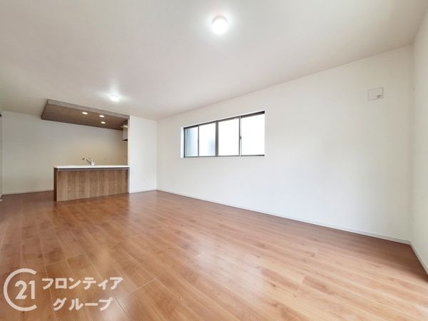 大津市瀬田３丁目　新築一戸建て　１期　２号棟