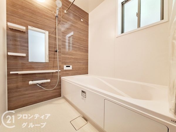 大津市瀬田３丁目　新築一戸建て　１期　２号棟