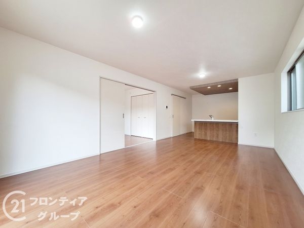 大津市瀬田３丁目　新築一戸建て　１期　２号棟
