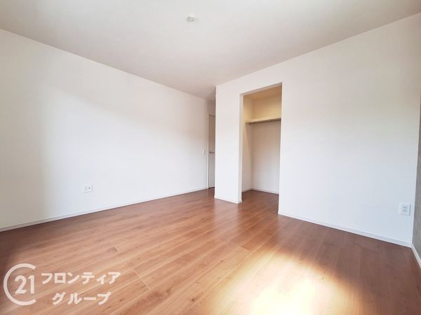 大津市瀬田３丁目　新築一戸建て　１期　２号棟