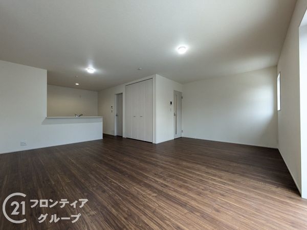 大津市大江４丁目　新築一戸建て　３期　１号棟