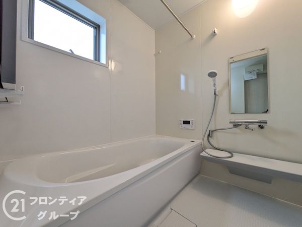 大津市大江４丁目　新築一戸建て　３期　２号棟