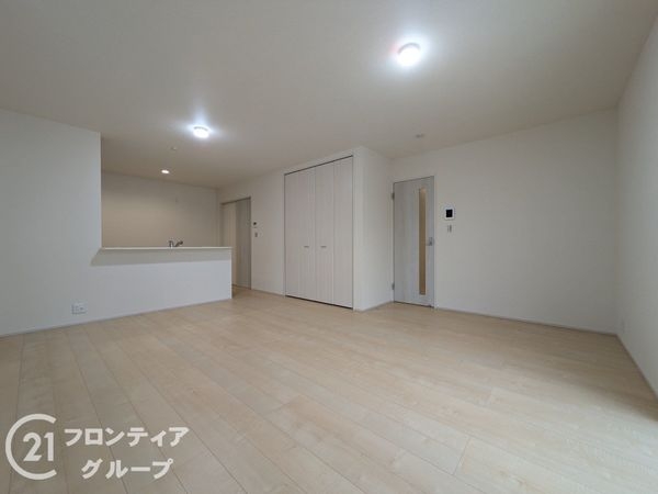 大津市大江４丁目　新築一戸建て　３期　２号棟