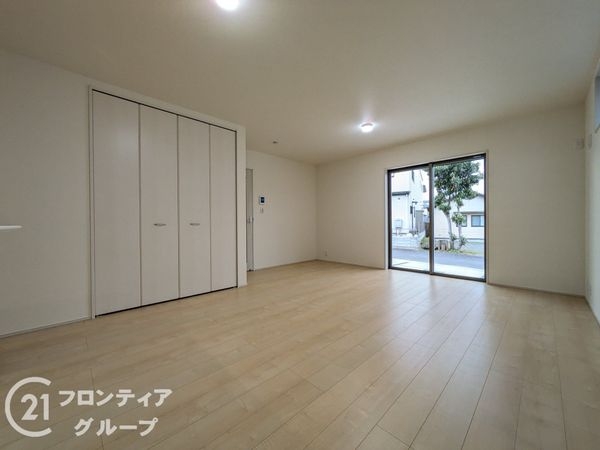 大津市大江４丁目　新築一戸建て　３期　２号棟