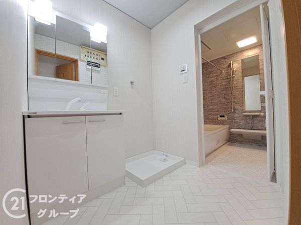 京都市伏見区桃山紅雪町の中古一戸建て