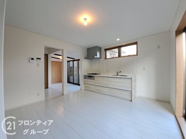 京都市伏見区桃山紅雪町の中古一戸建て