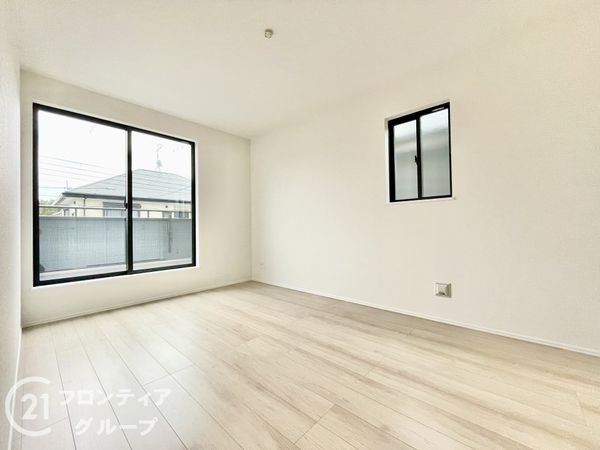 京都市西京区大原野上里鳥見町　新築一戸建て　２期　２号棟
