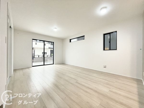 京都市西京区大原野上里鳥見町　新築一戸建て　２期　２号棟