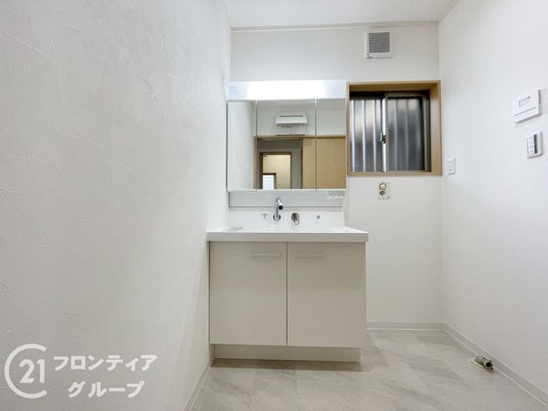 京都市南区久世大薮町の中古一戸建て