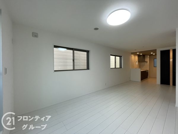 宇治市大久保町南ノ口　新築一戸建て　２号棟