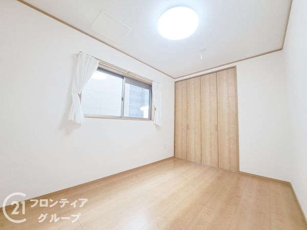 長岡京市勝竜寺二ノ坪の中古一戸建て