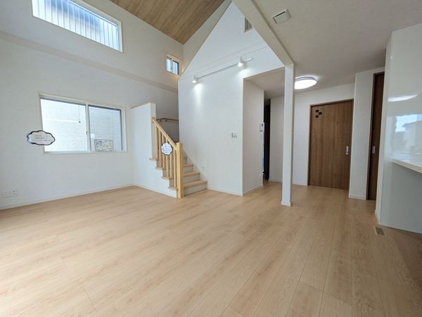 大津市下阪本2丁目 新築一戸建て 2期 7号棟(リビング)