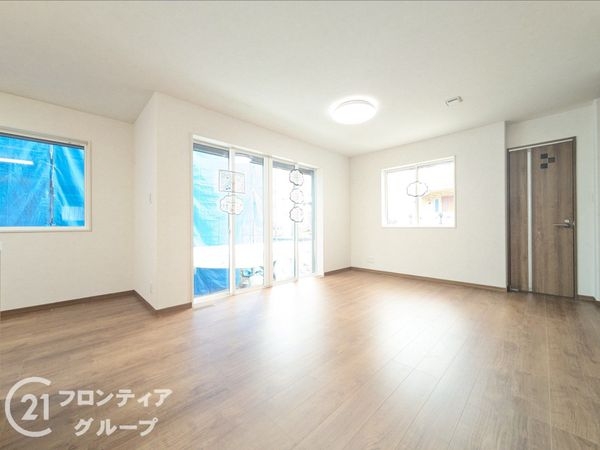 大津市下阪本２丁目　新築一戸建て　１期　６－１号棟