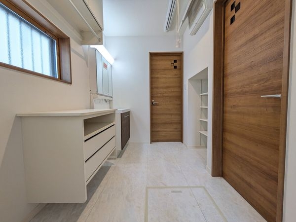 大津市下阪本２丁目　新築一戸建て　２期　８号棟