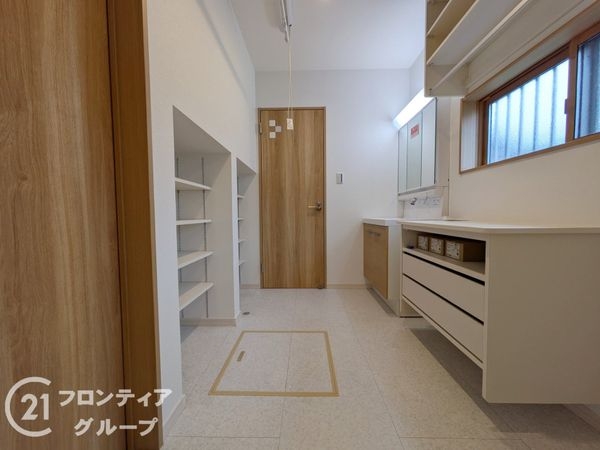 大津市石山寺４丁目　新築一戸建て　２期　１号地