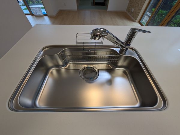 大津市石山寺４丁目　新築一戸建て　２期　１号地